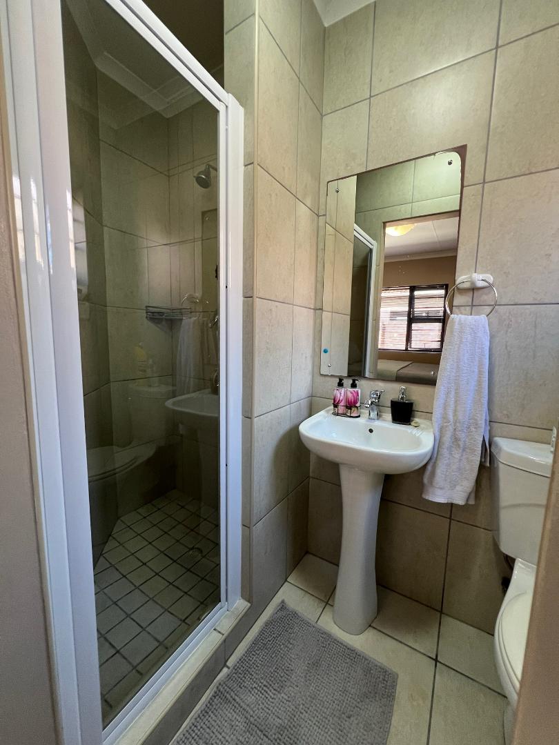 To Let 3 Bedroom Property for Rent in Humewood Eastern Cape